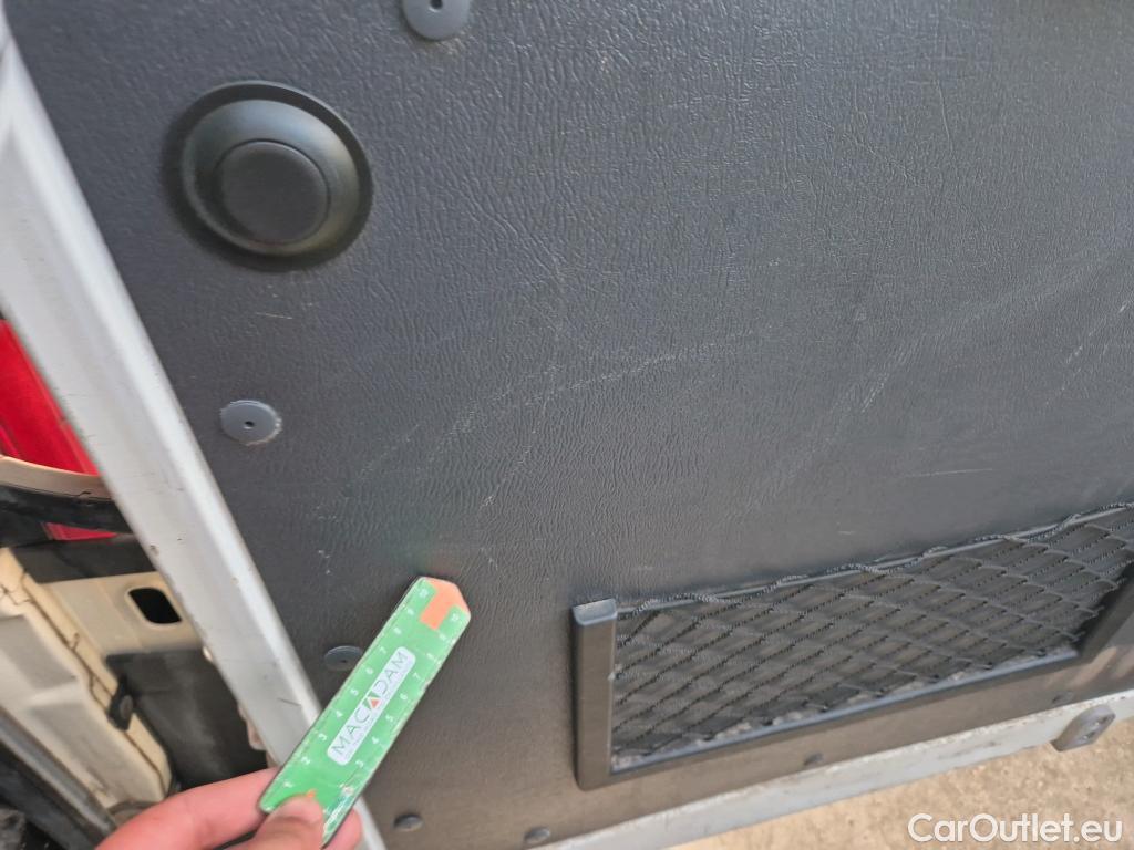  Citroen  Jumper CITROEN  / 2014 / 4P / combi BlueHDi 88KW (120CV) S&S Combi 33 L2H2 #27