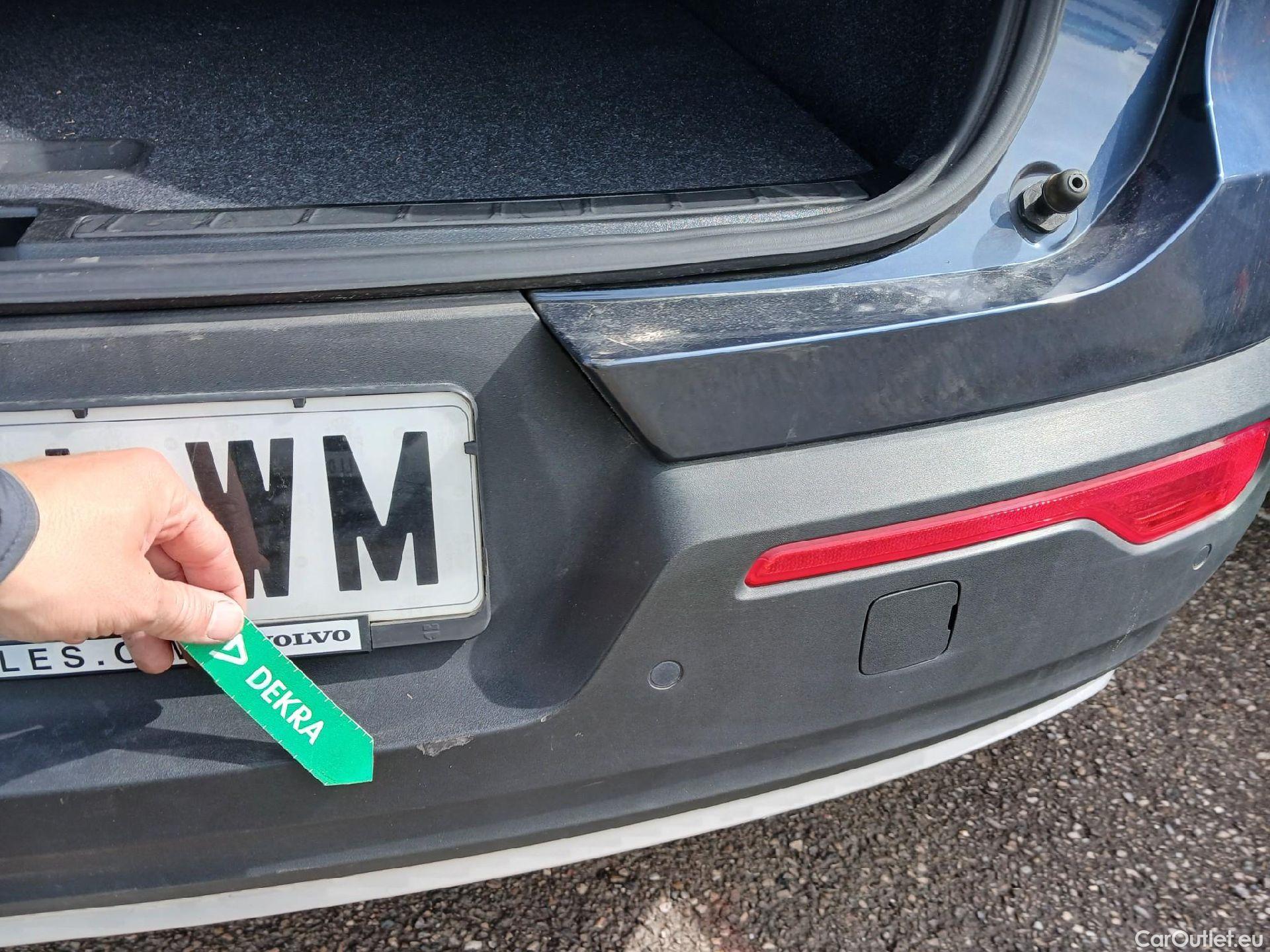  Volvo  XC 40 VOLVO XC40 / 2017 / 5P / todoterreno 2.0 B3 G Momentum Pro Auto #13