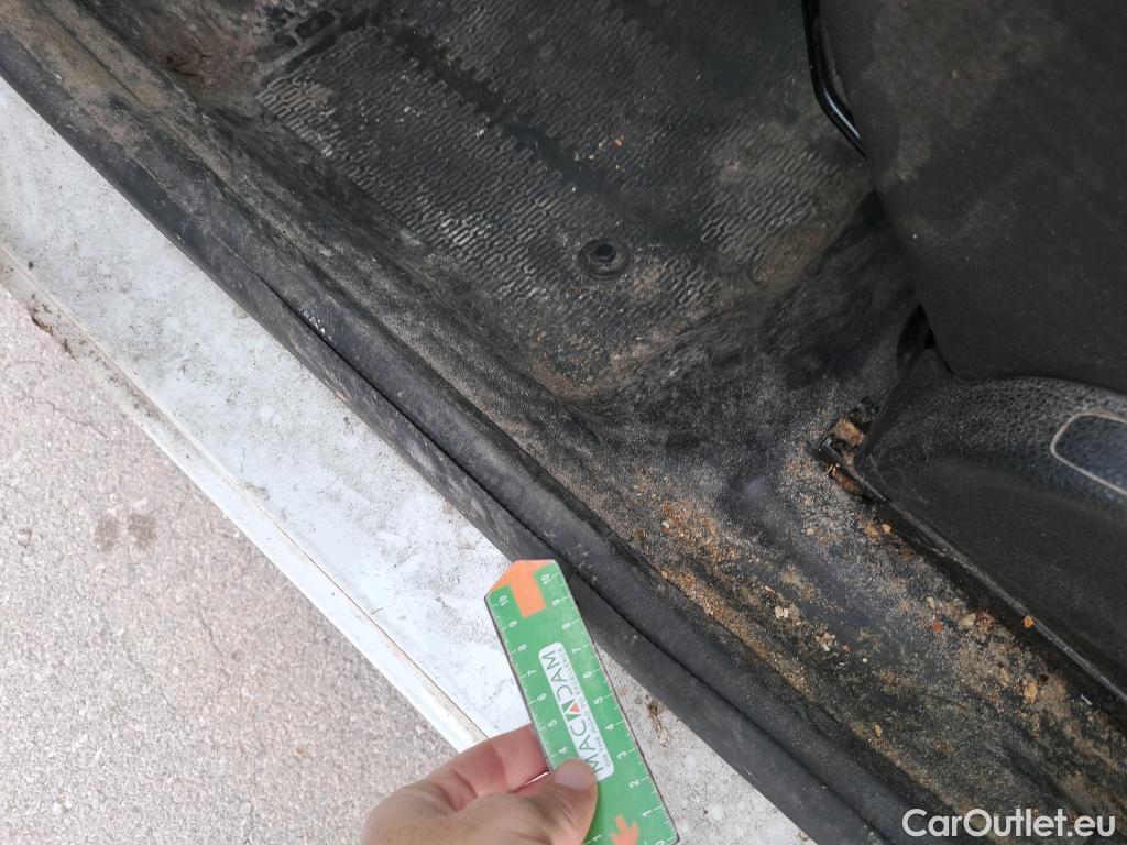  Dacia  Dokker DACIA  / 2013 / 4P / furgón derivado de turismo Van Essential Blue dCi 70kW (95CV) #32