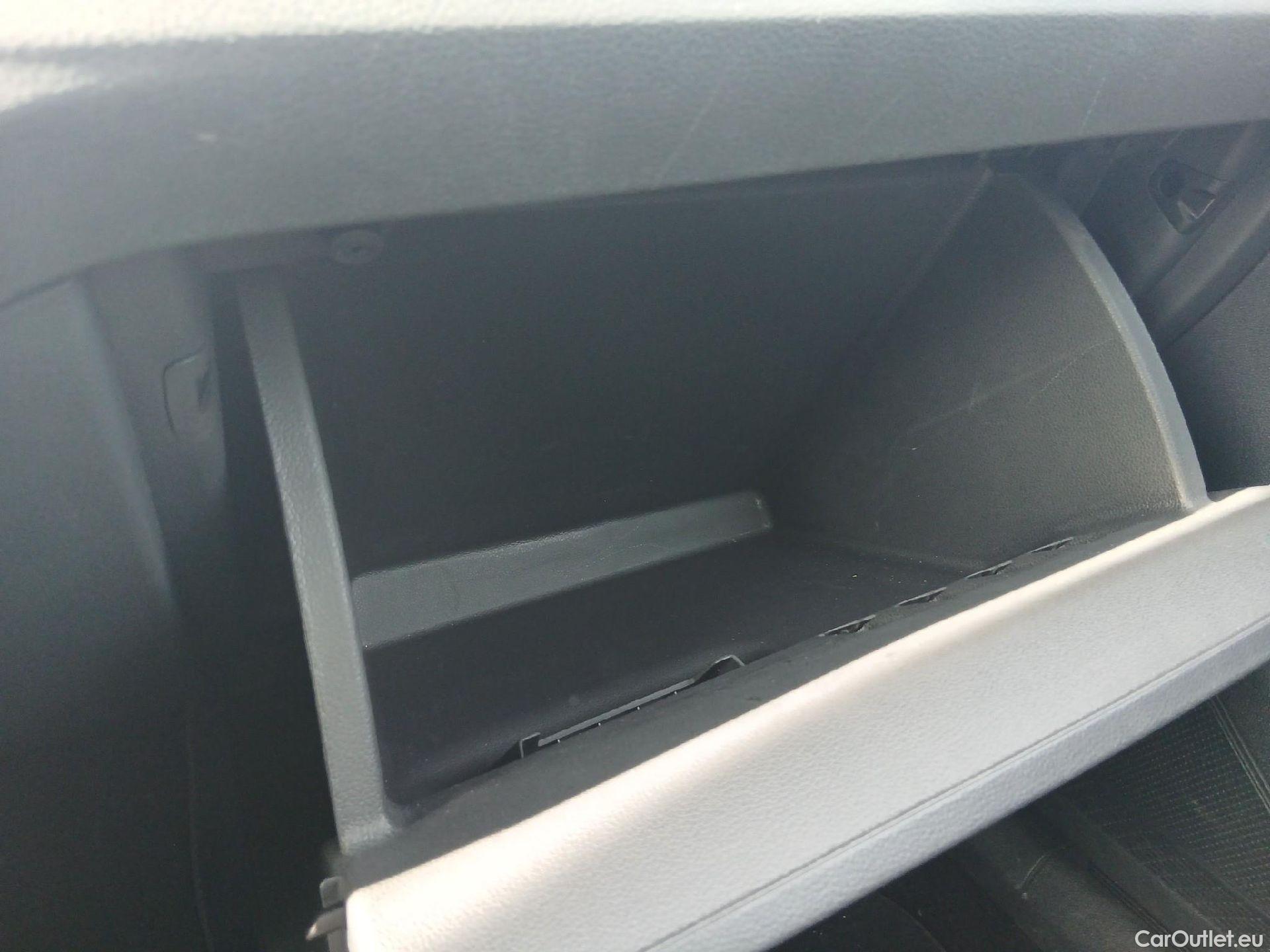  Volkswagen  Polo VOLKSWAGEN  / 2021 / 5P / berlina con portón  1.0 TSI 70kW (95CV) #1