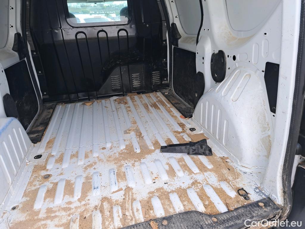  Dacia  Dokker DACIA  / 2013 / 4P / furgón derivado de turismo Van Essential Blue dCi 70kW (95CV) #65