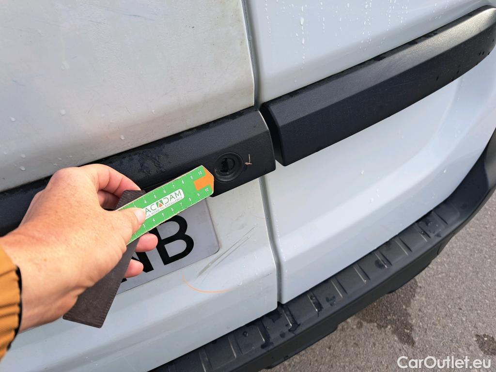  Dacia  Dokker DACIA  / 2013 / 4P / furgón derivado de turismo Van Essential Blue dCi 70kW (95CV) #28