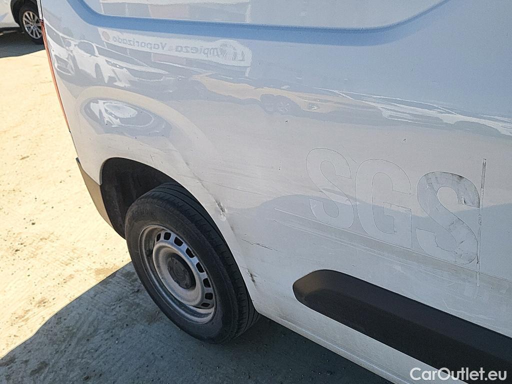  Citroen  Berlingo CITROEN  / 2018 / 3P / furgón derivado de turismo Talla M BlueHDi 100 CONTROL #3