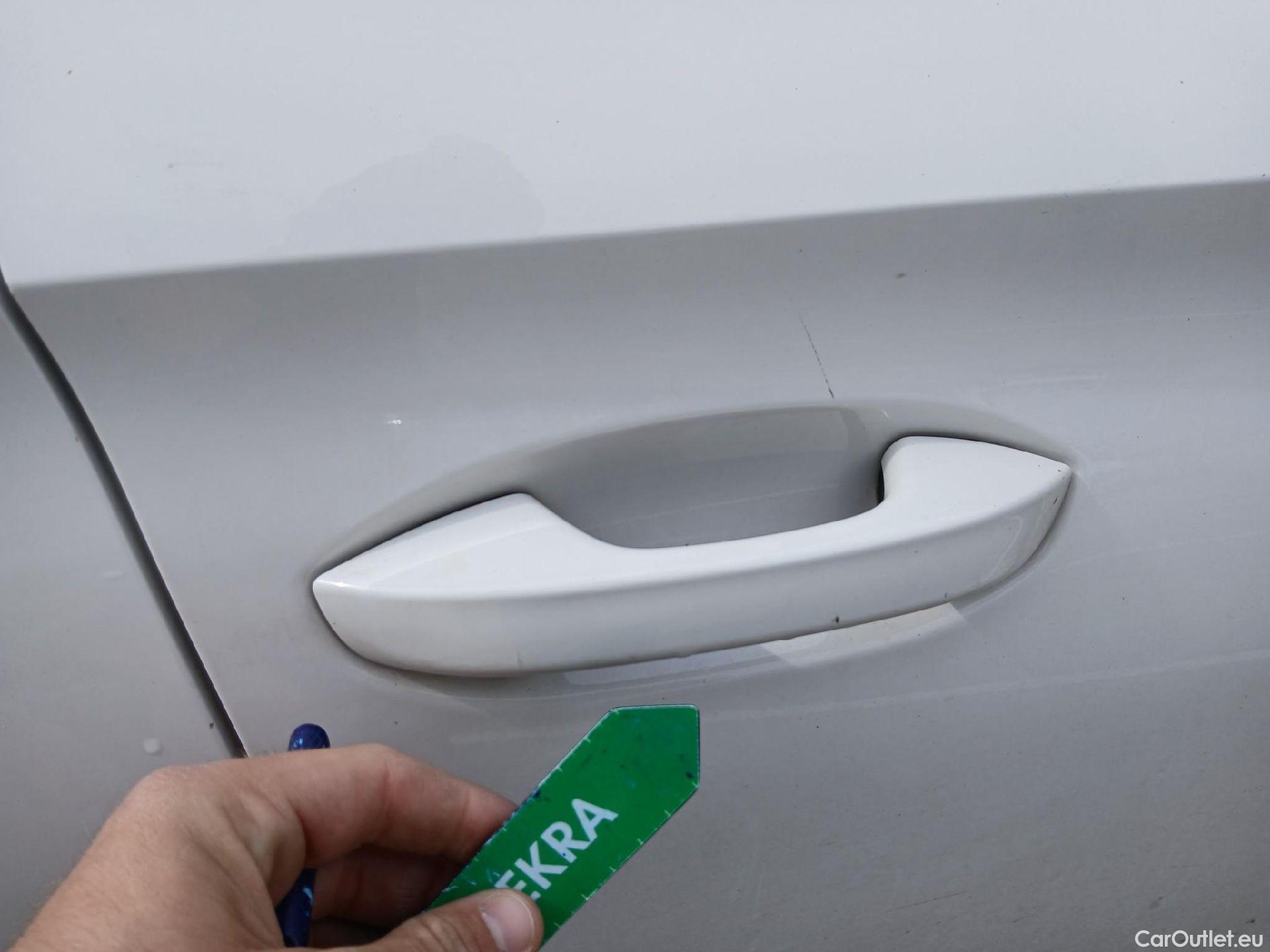  Seat  Leon SEAT Nuevo León / 2020 / 5P / familiar SP 2.0 TDI 85kW Style Go(SP) #29