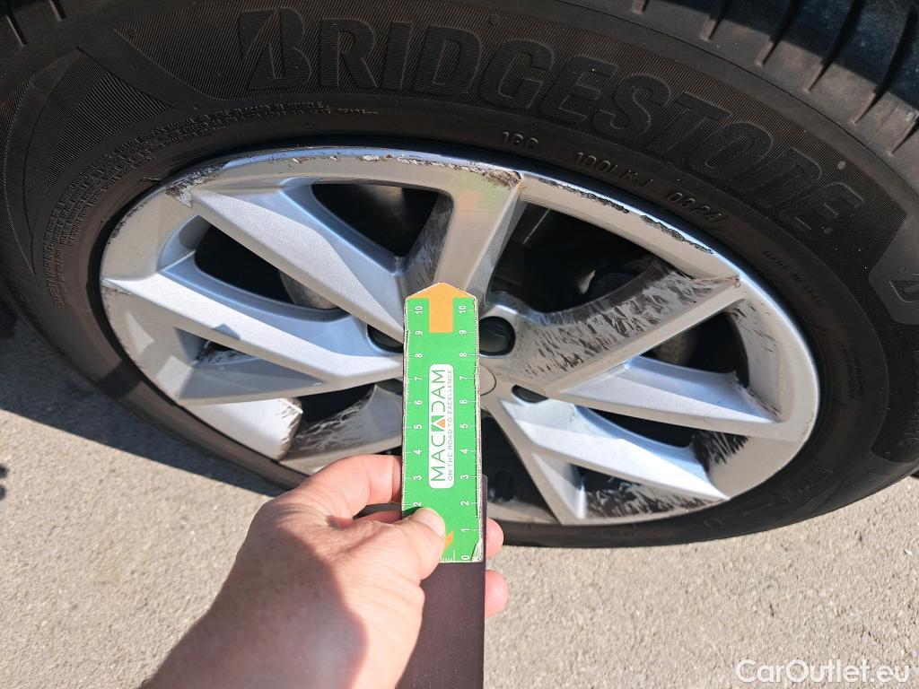  Seat  Leon SEAT Nuevo León / 2020 / 5P / berlina con portón 2.0 TDI 85kW S&S Style Go (AC2) #10