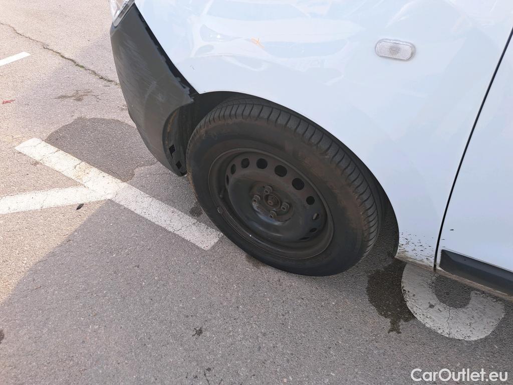  Dacia  Dokker DACIA  / 2013 / 4P / furgón derivado de turismo Van Essential Blue dCi 70kW (95CV) #48