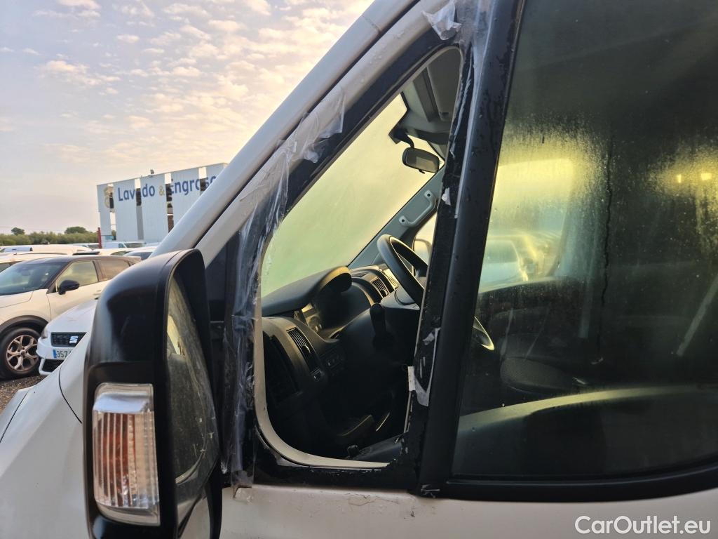  Citroen  Jumper CITROEN  / 2014 / 4P / combi BlueHDi 88KW (120CV) S&S Combi 33 L2H2 #11