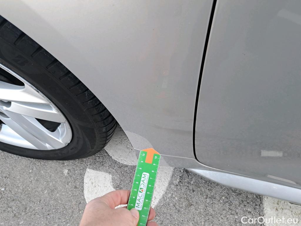  Toyota  Corolla TOYOTA  / 2019 / 5P / familiar 1.8 125H ACTIVE TECH E-CVT TOU SPORT #36