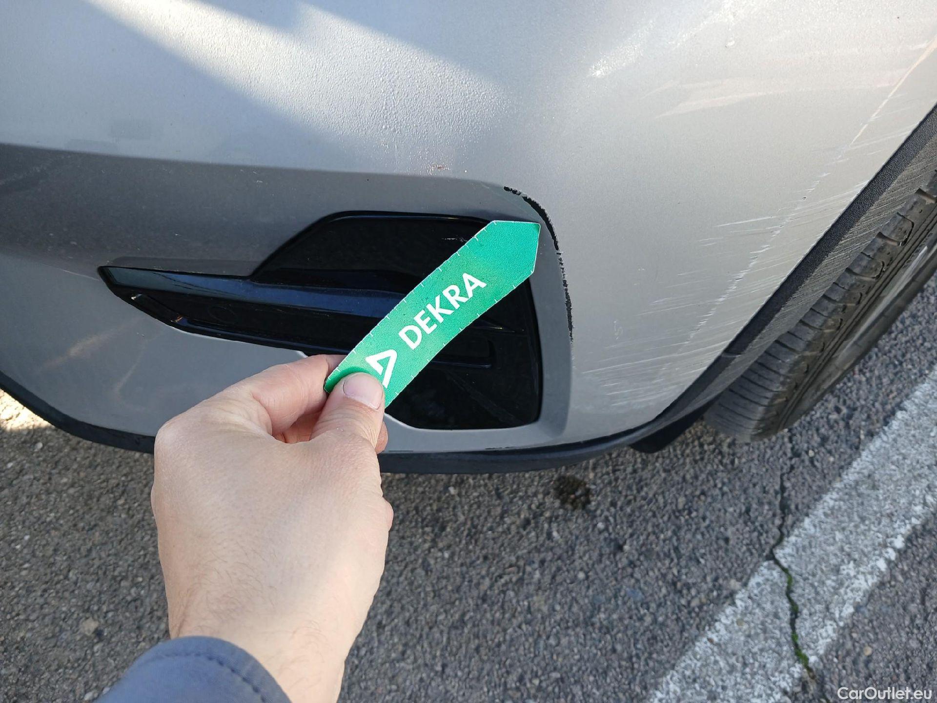  Volvo  XC 40 VOLVO XC40 / 2021 / 5P / todoterreno 1.5 T5 Twin Recharge Plus Dark Auto #1