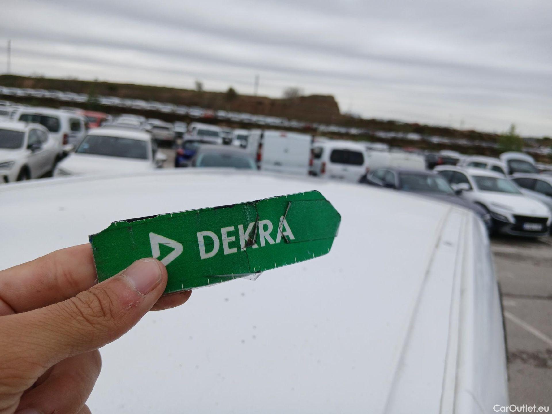  Peugeot  Partner PEUGEOT  / 2015 / 4P / combi TEPEE Access 1.6i 16v 72KW (98CV) #15