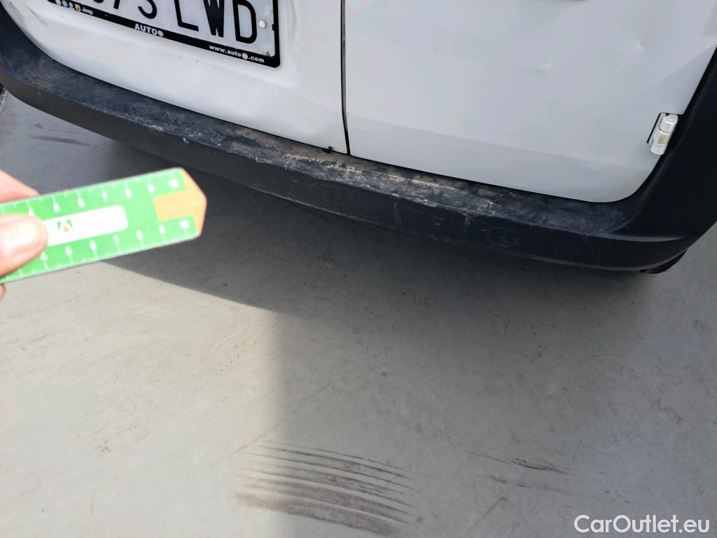  Fiat  Fiorino FIAT  / 2016 / 4P / furgón derivado de turismo Cargo SX N1 1.3 MJet 70 kW (95 CV) #24