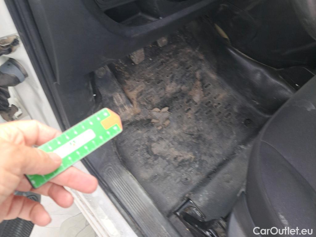  Fiat  Fiorino FIAT  / 2016 / 4P / furgón derivado de turismo Cargo SX N1 1.3 MJet 70 kW (95 CV) #1