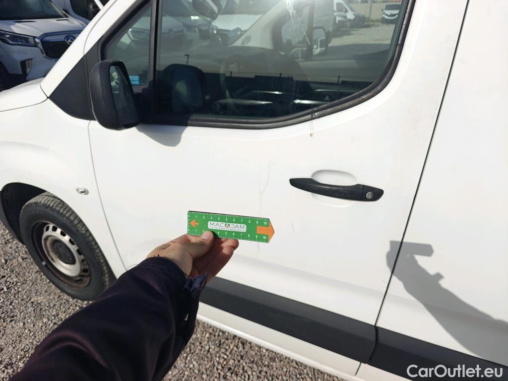  Opel  Combo OPEL  / 2018 / 3P / furgón derivado de turismo 1.6 TD S/S 74kW (100CV) Express L H1 650 #28