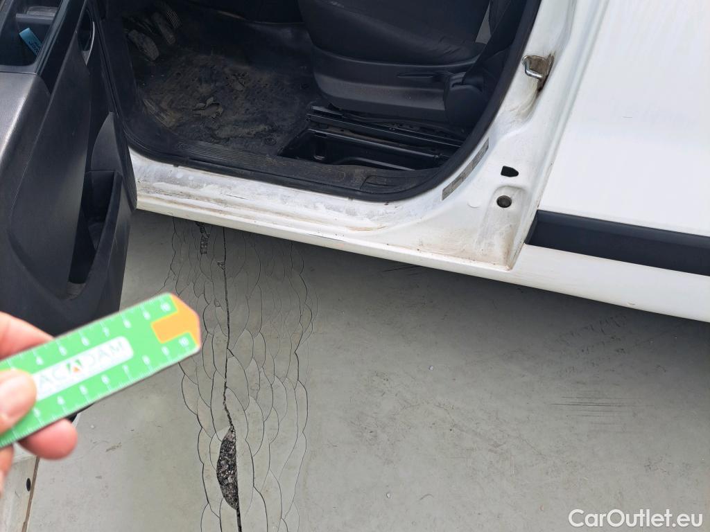  Fiat  Fiorino FIAT  / 2016 / 4P / furgón derivado de turismo Cargo SX N1 1.3 MJet 70 kW (95 CV) #48