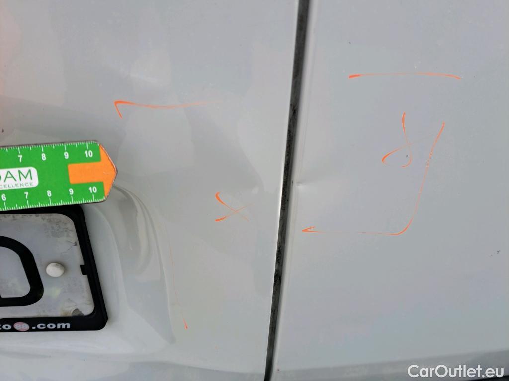  Fiat  Fiorino FIAT  / 2016 / 4P / furgón derivado de turismo Cargo SX N1 1.3 MJet 70 kW (95 CV) #15