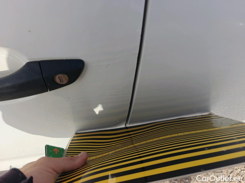  Opel  Combo OPEL  / 2018 / 3P / furgón derivado de turismo 1.6 TD S/S 74kW (100CV) Express L H1 650 #30