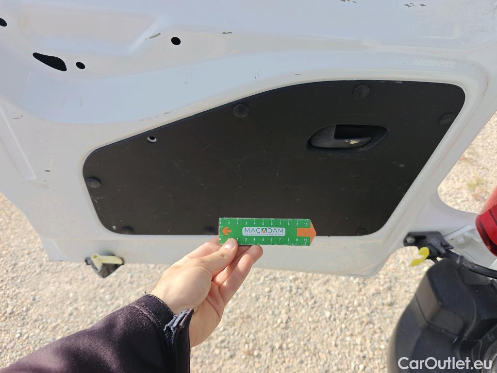  Opel  Combo OPEL  / 2018 / 3P / furgón derivado de turismo 1.5 TD 75kW (100CV) Express L H1 650kg (AC) #48