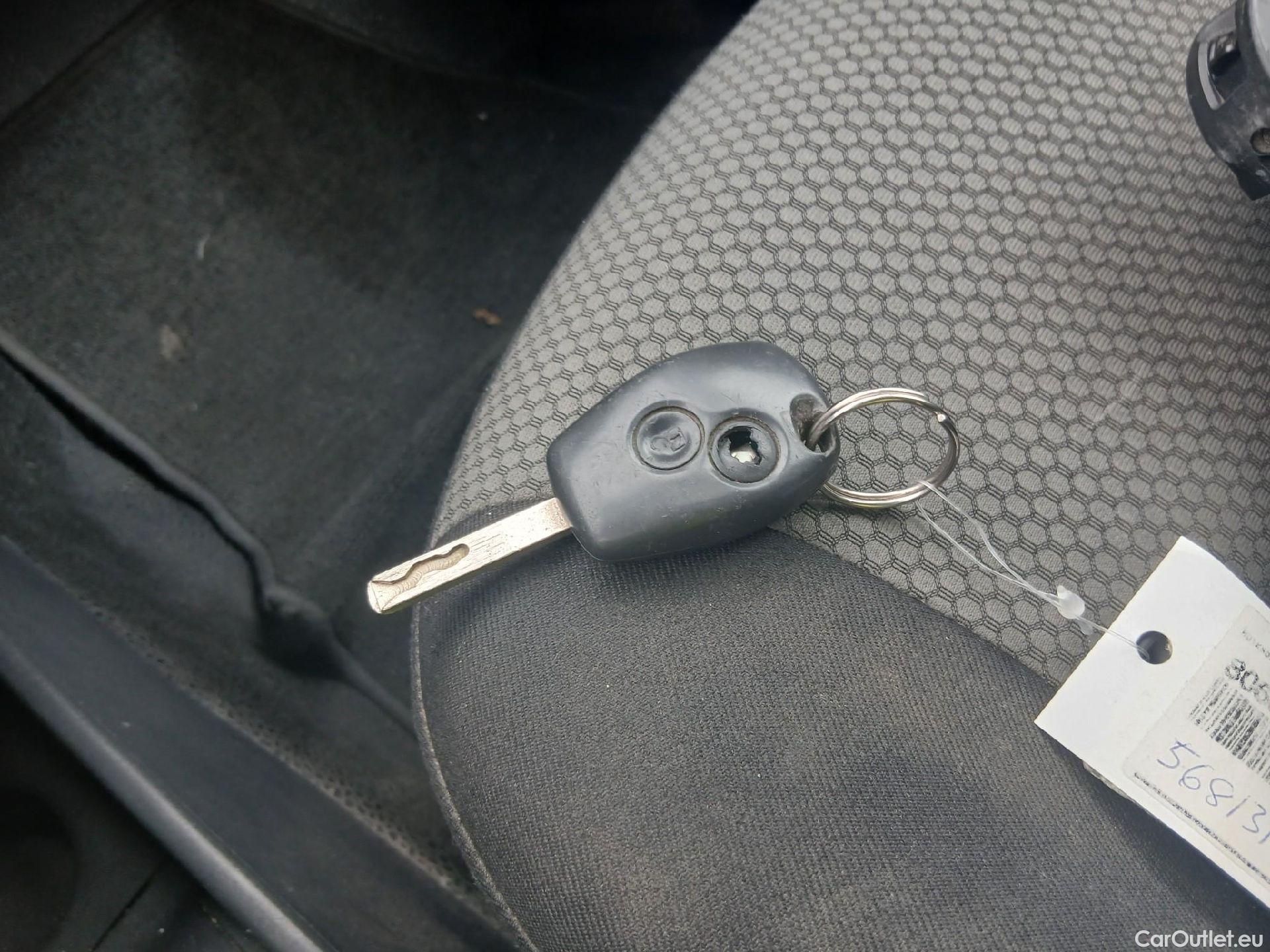  Renault  Kangoo RENAULT  Z.E./2013/3P/furgón derivado de turismo Z.E. #2