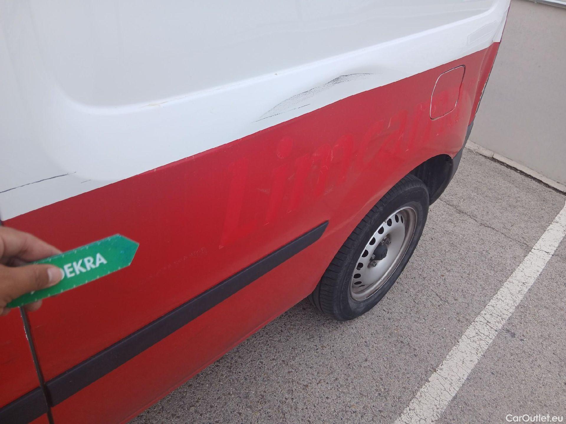  Renault  Kangoo RENAULT  Furgón/2013/3P/furgón derivado de turismo Profesional Blue dCi 70kW (95CV) #23