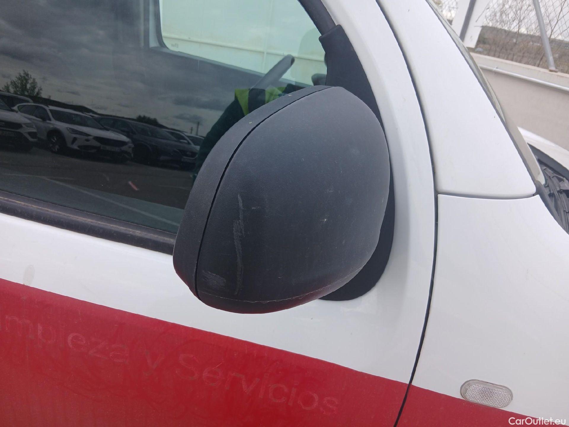  Renault  Kangoo RENAULT  Z.E./2013/3P/furgón derivado de turismo Z.E. #48