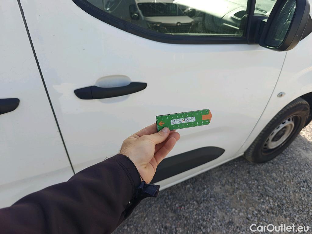  Opel  Combo OPEL  / 2018 / 3P / furgón derivado de turismo 1.6 TD S/S 74kW (100CV) Express L H1 650 #16