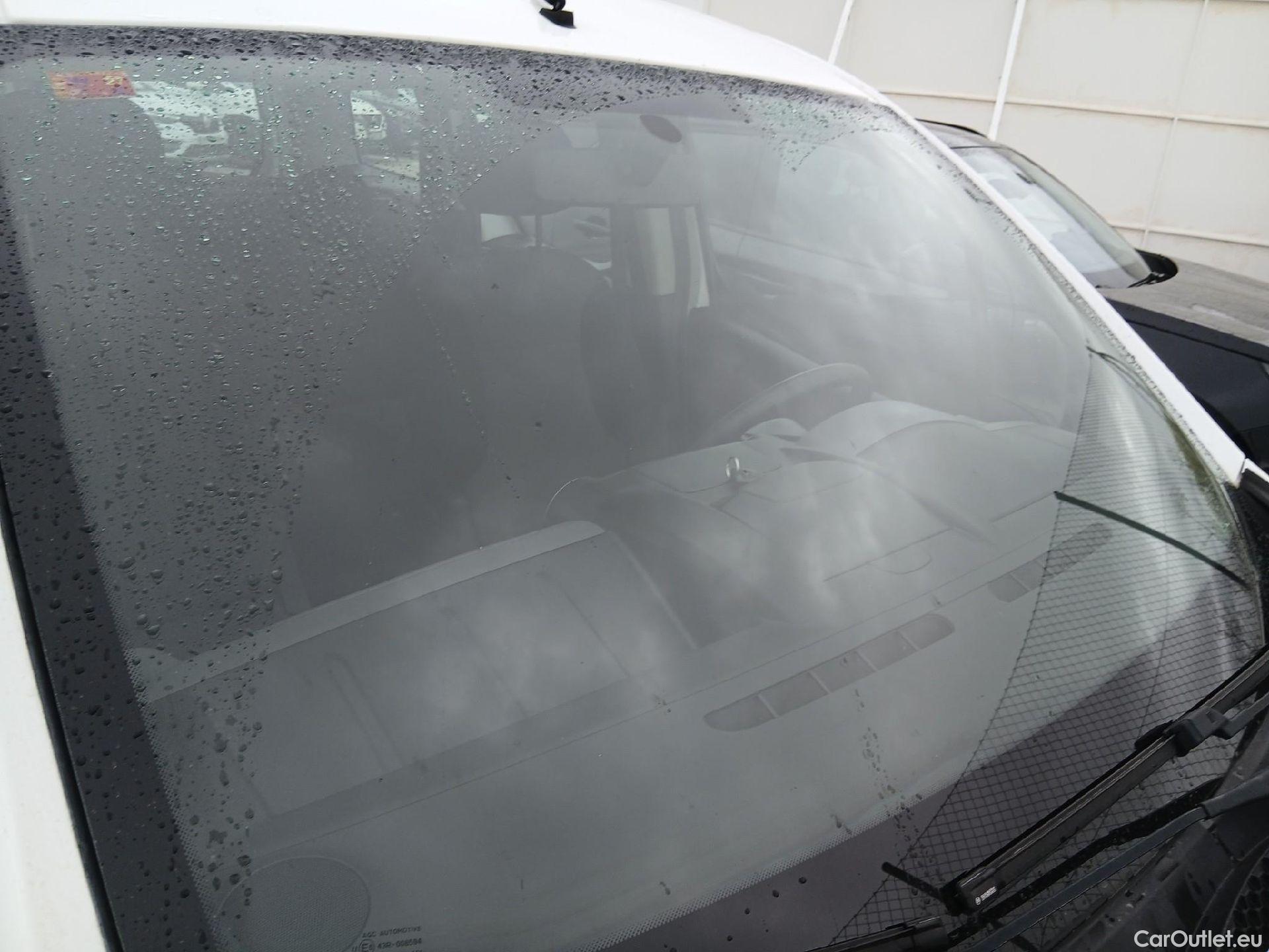  Peugeot  Partner PEUGEOT  / 2015 / 4P / combi TEPEE Access 1.6i 16v 72KW (98CV) #2