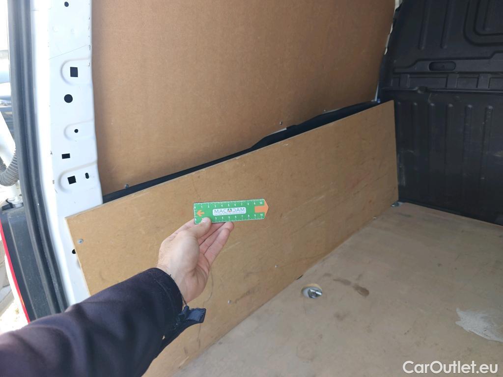  Opel  Combo OPEL  / 2018 / 3P / furgón derivado de turismo 1.6 TD S/S 74kW (100CV) Express L H1 650 #56