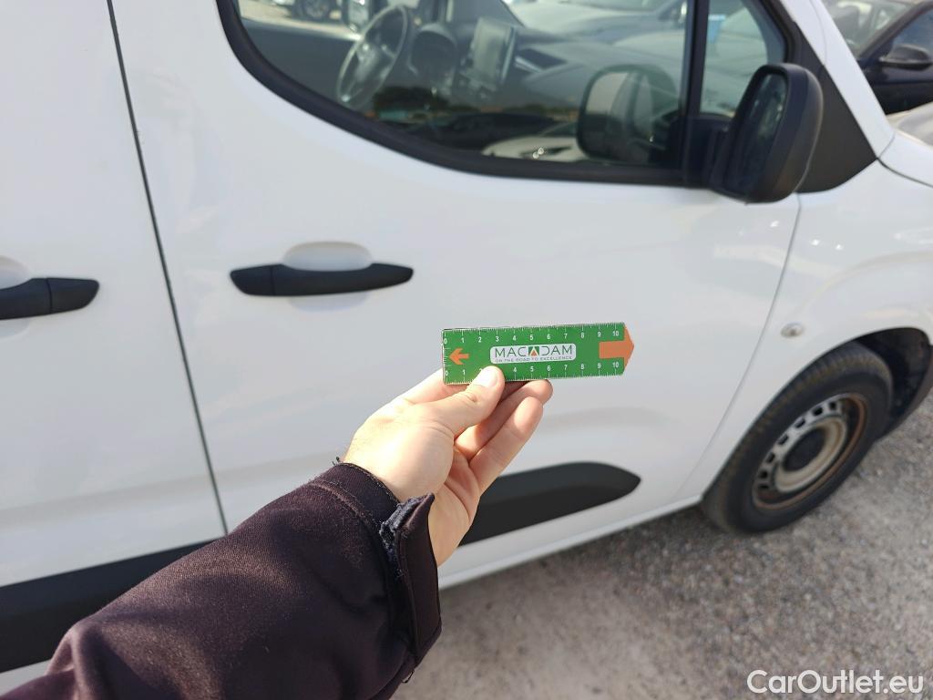  Opel  Combo OPEL  / 2018 / 3P / furgón derivado de turismo 1.5 TD 75kW (100CV) Express L H1 650kg (AC) #14