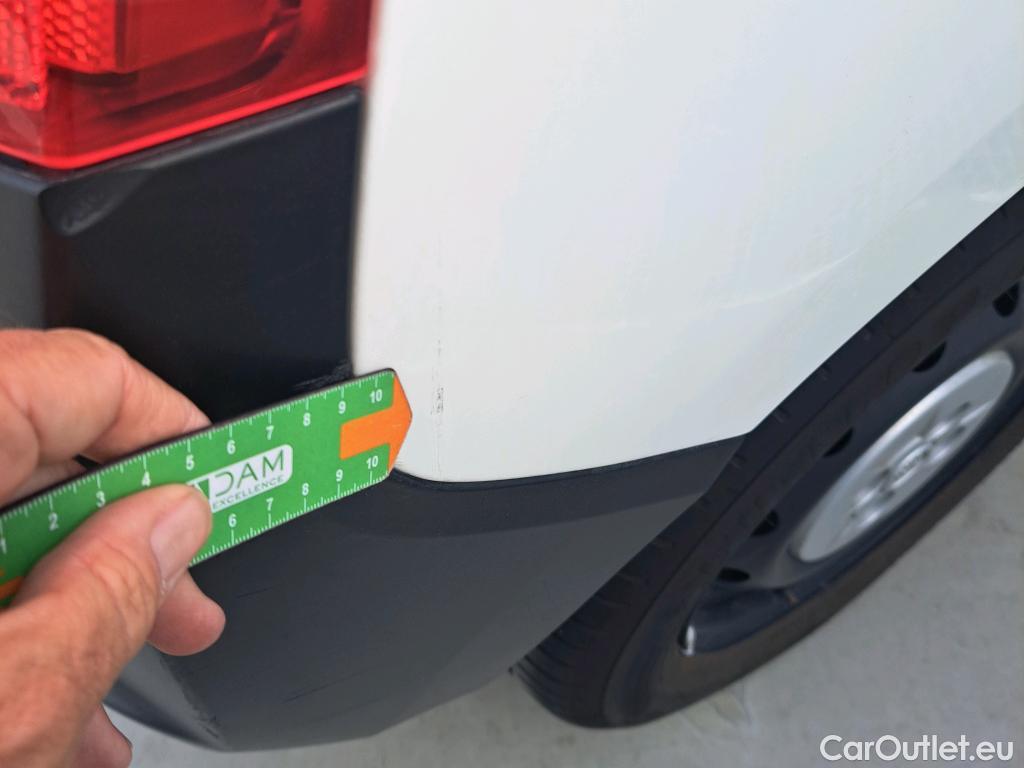  Fiat  Fiorino FIAT  / 2016 / 4P / furgón derivado de turismo Cargo SX N1 1.3 MJet 70 kW (95 CV) #9