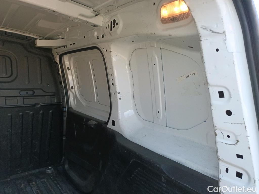  Peugeot  Partner PEUGEOT  / 2018 / 3P / furgón derivado de turismo Pro Standard 600kg BlueHDi 73kW (AC) #9