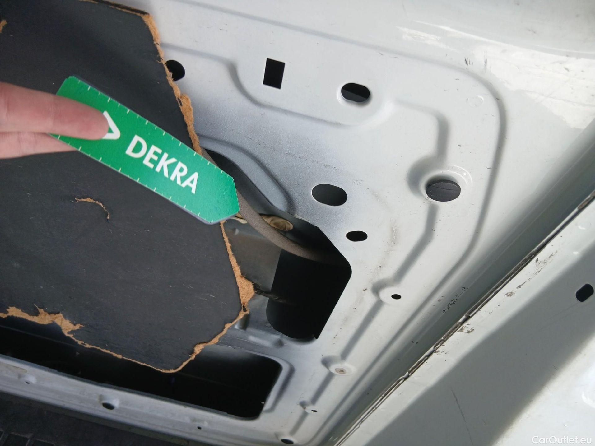  Opel  Vivaro OPEL  / 2019 / 4P / furgón 1.5 Diésel 74kW (100CV) M Std Express #19