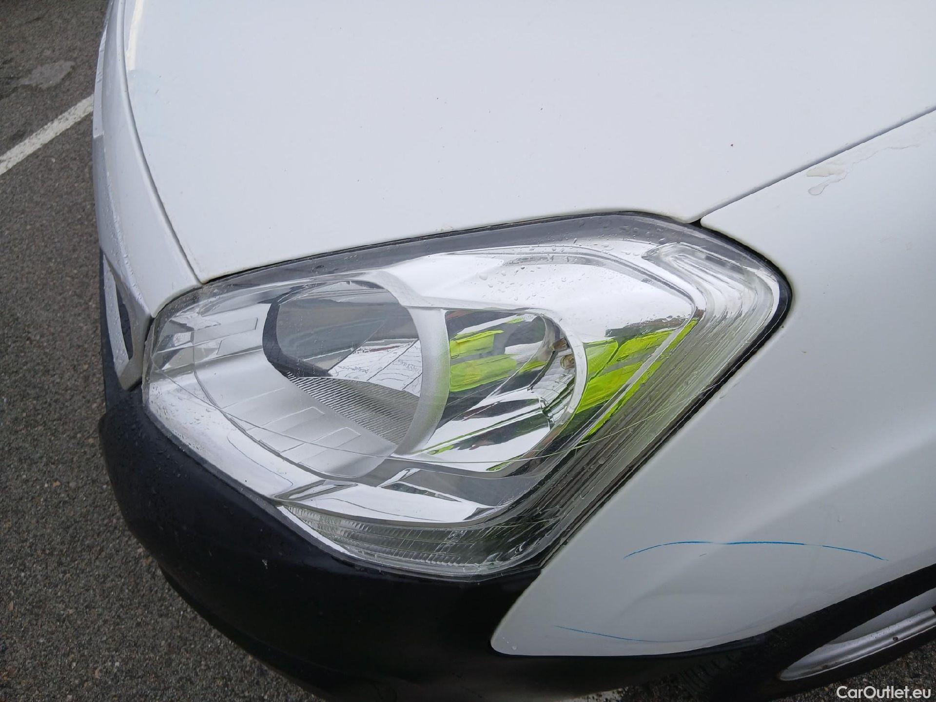  Peugeot  Partner PEUGEOT  / 2015 / 4P / combi TEPEE Access 1.6i 16v 72KW (98CV) #50