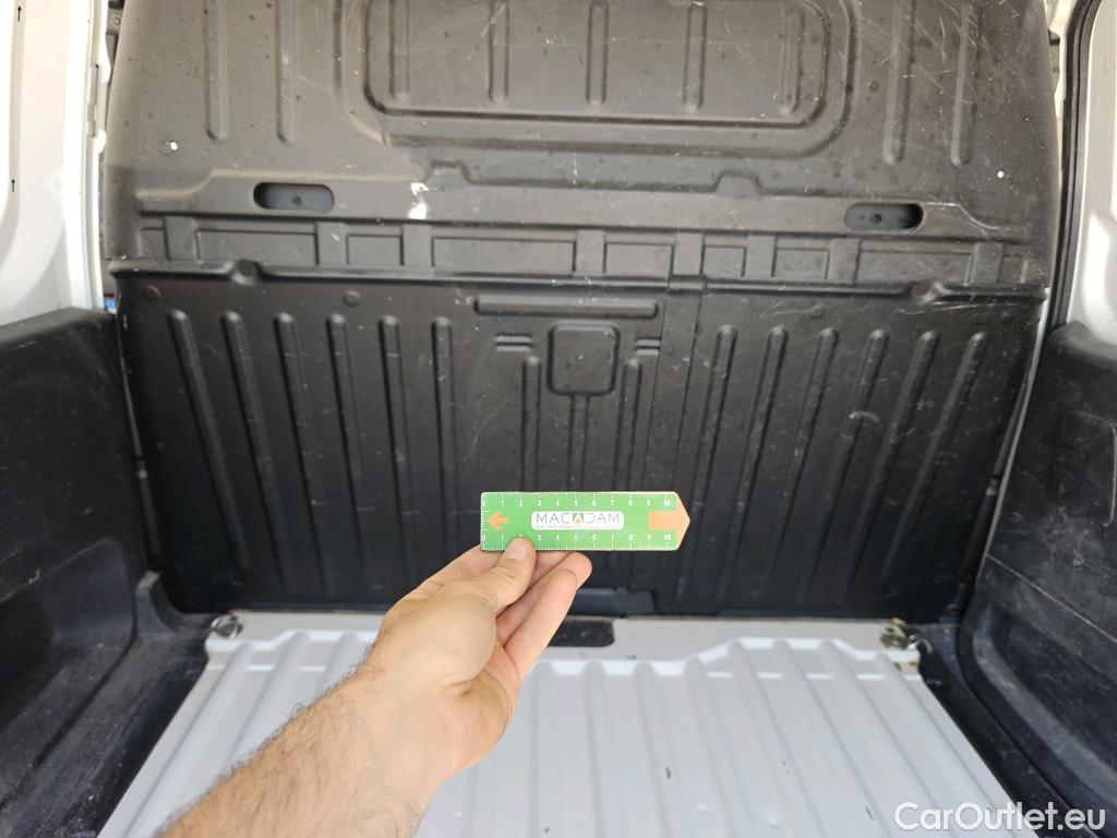  Opel  Combo OPEL  / 2018 / 3P / furgón derivado de turismo 1.5 TD 75kW (100CV) Express L H1 650kg (AC) #73