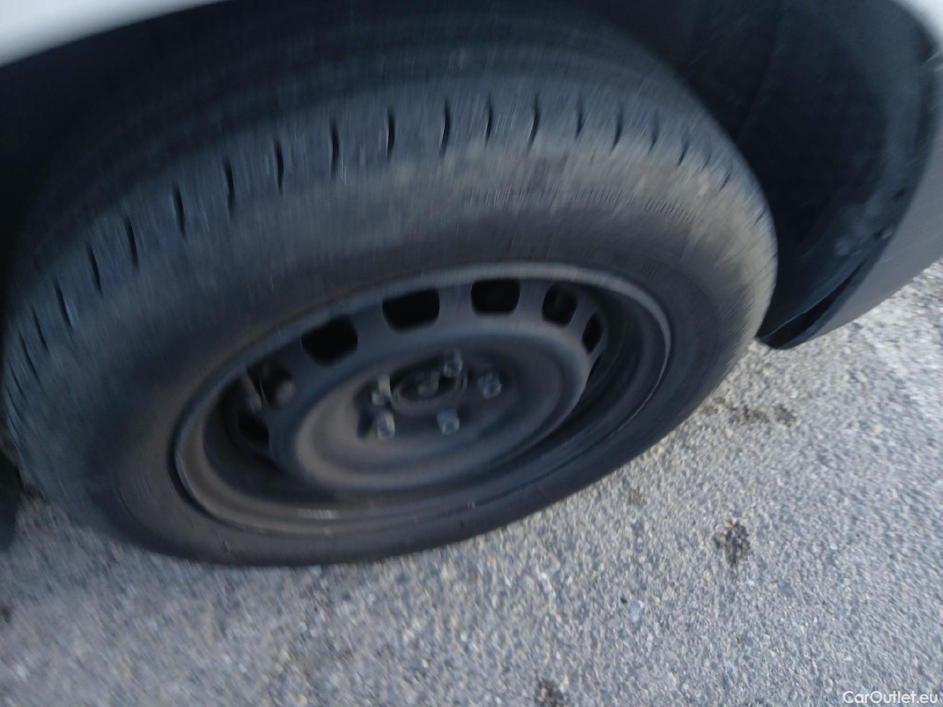  Toyota  Proace TOYOTA  City/2020/4P/furgón derivado de turismo 1.5D 75kW (100CV) GX 650kg Media #53