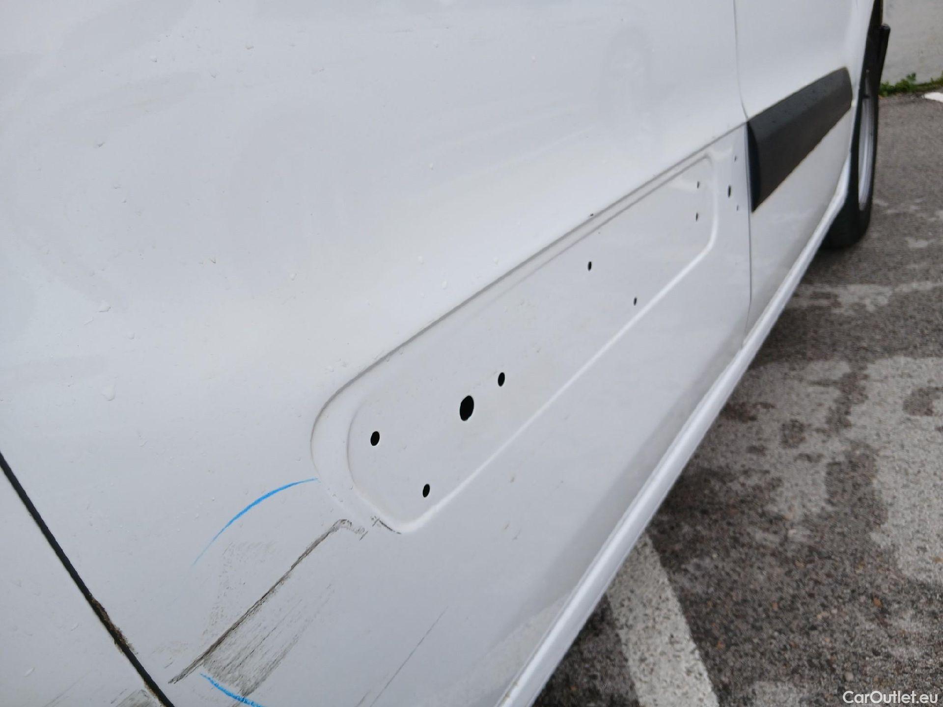  Peugeot  Partner PEUGEOT  / 2015 / 4P / combi TEPEE Access 1.6i 16v 72KW (98CV) #39