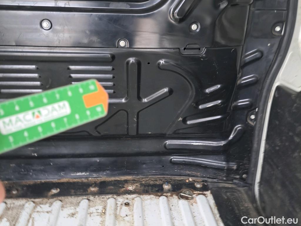  Fiat  Fiorino FIAT  / 2016 / 4P / furgón derivado de turismo Cargo SX N1 1.3 MJet 70 kW (95 CV) #32