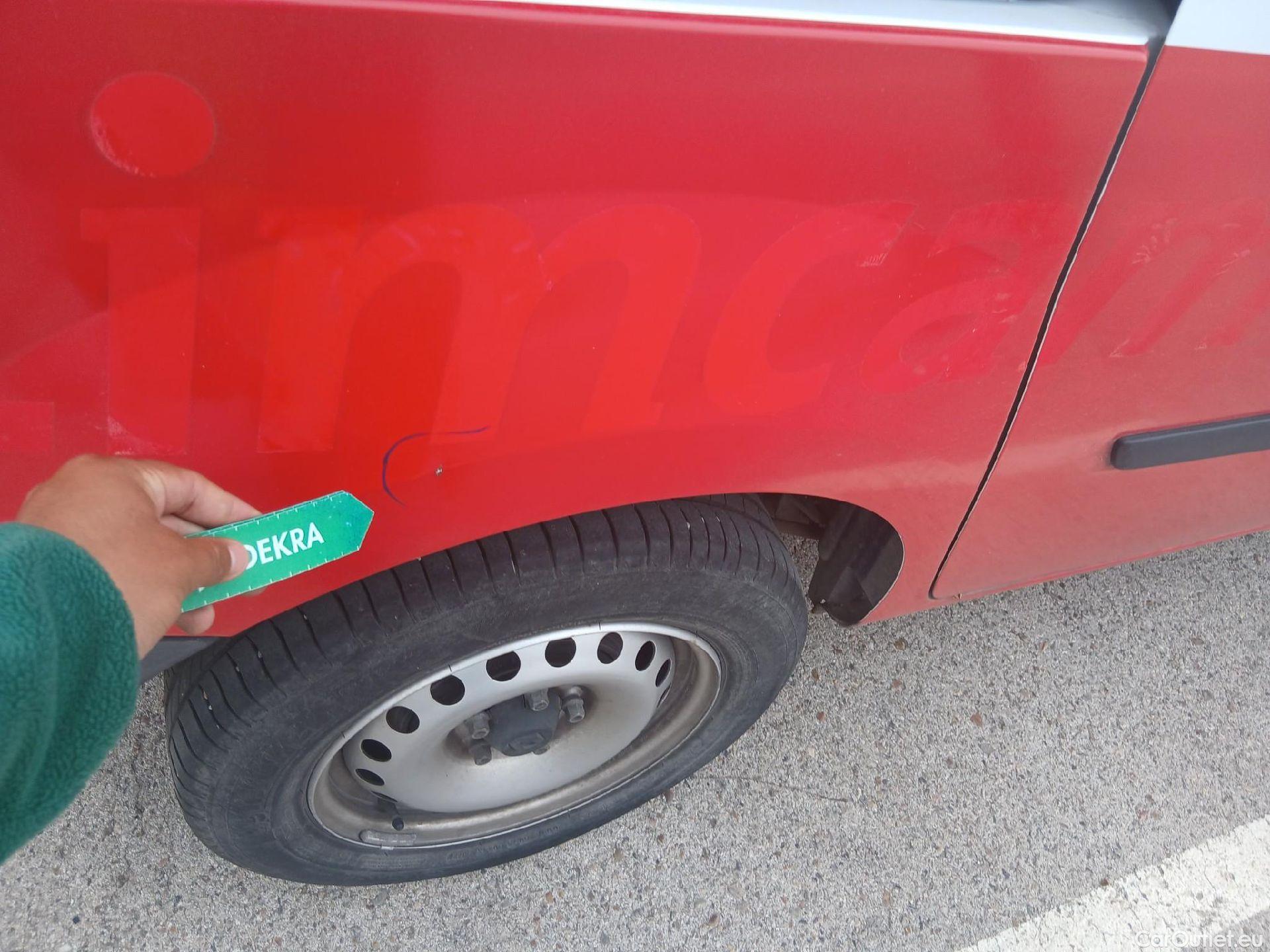  Renault  Kangoo RENAULT  Furgón/2013/3P/furgón derivado de turismo Profesional Blue dCi 70kW (95CV) #32
