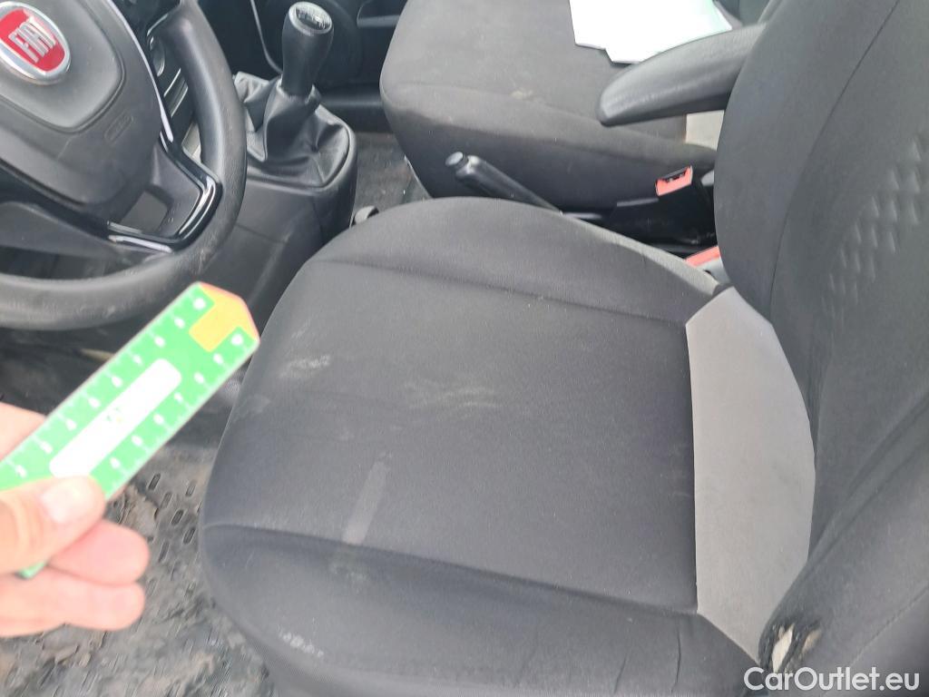  Fiat  Fiorino FIAT  / 2016 / 4P / furgón derivado de turismo Cargo SX N1 1.3 MJet 70 kW (95 CV) #39