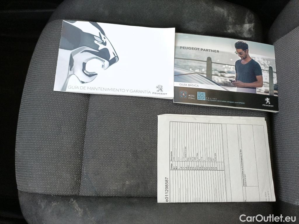  Peugeot  Partner PEUGEOT  / 2018 / 3P / furgón derivado de turismo Pro Standard 600kg BlueHDi 73kW (AC) #43