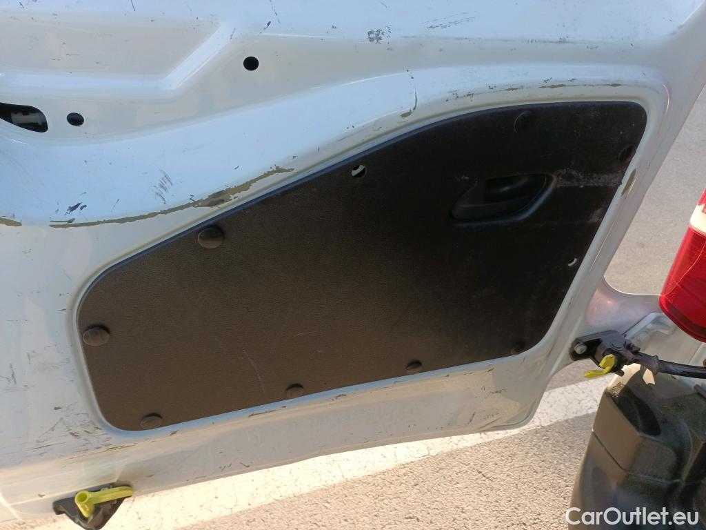  Peugeot  Partner PEUGEOT  / 2018 / 3P / furgón derivado de turismo Pro Standard 600kg BlueHDi 73kW (AC) #37