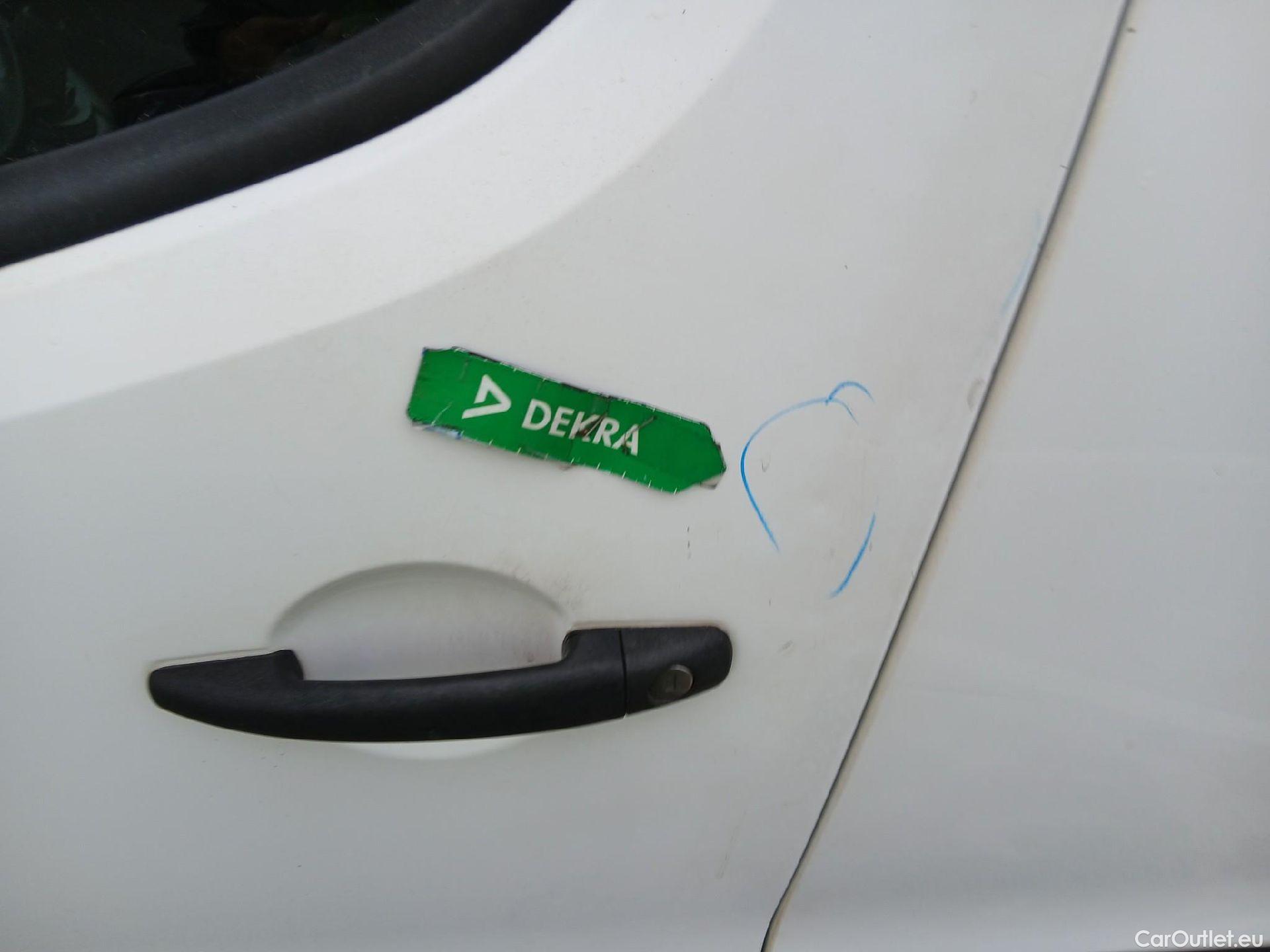  Peugeot  Partner PEUGEOT  / 2015 / 4P / combi TEPEE Access 1.6i 16v 72KW (98CV) #12