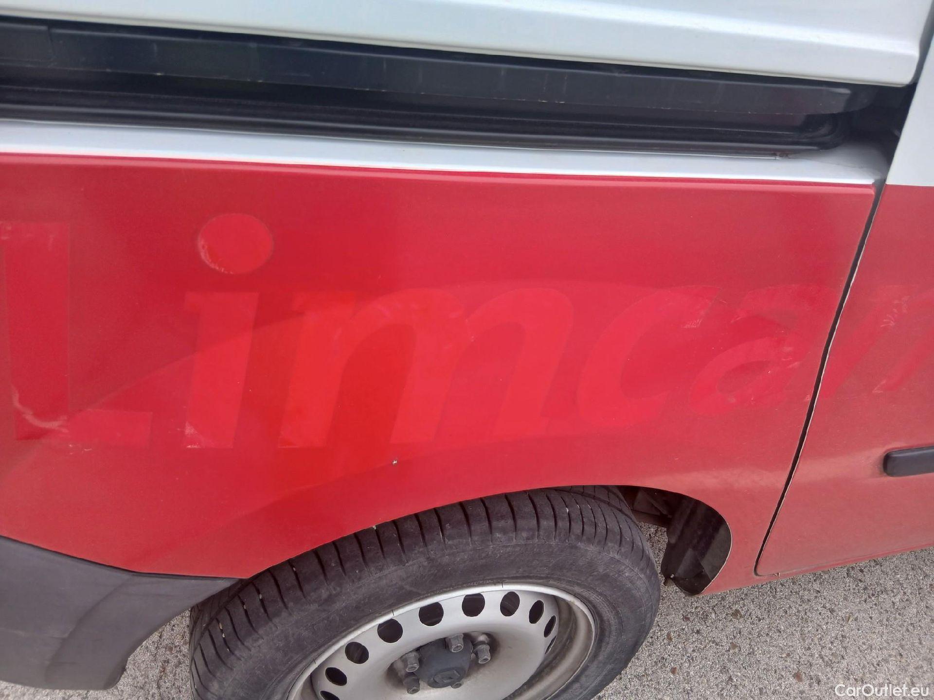  Renault  Kangoo RENAULT  Furgón/2013/3P/furgón derivado de turismo Profesional Blue dCi 70kW (95CV) #33