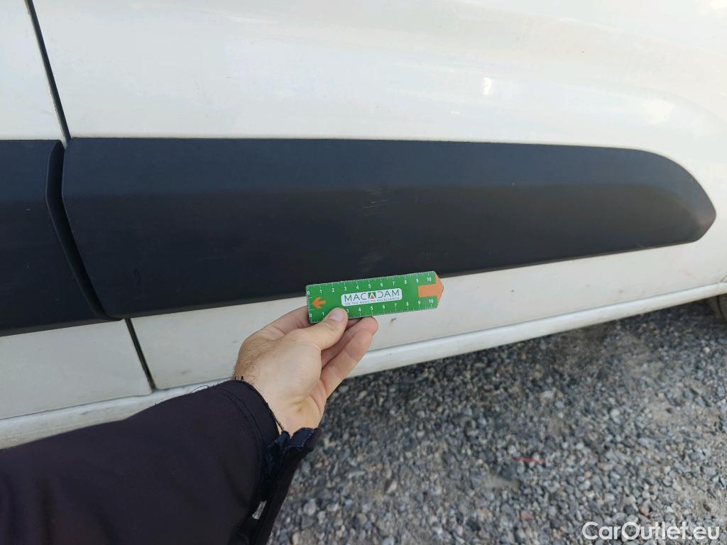  Opel  Combo OPEL  / 2018 / 3P / furgón derivado de turismo 1.6 TD S/S 74kW (100CV) Express L H1 650 #63