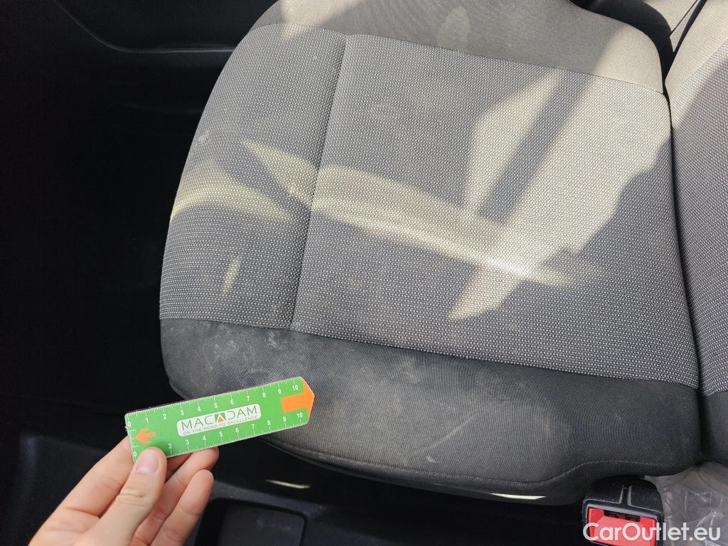  Opel  Combo OPEL  / 2018 / 3P / furgón derivado de turismo 1.6 TD S/S 74kW (100CV) Express L H1 650 #43