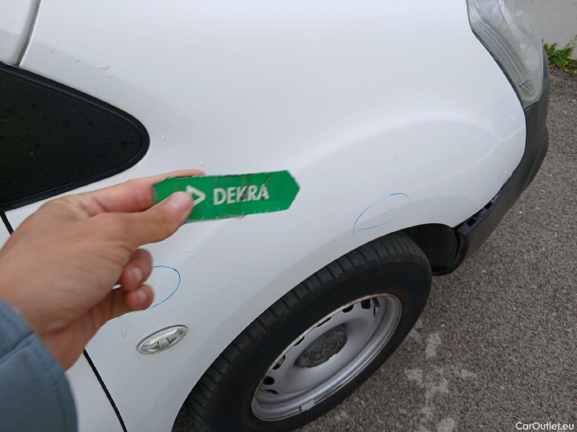  Peugeot  Partner PEUGEOT  / 2015 / 4P / combi TEPEE Access 1.6i 16v 72KW (98CV) #48