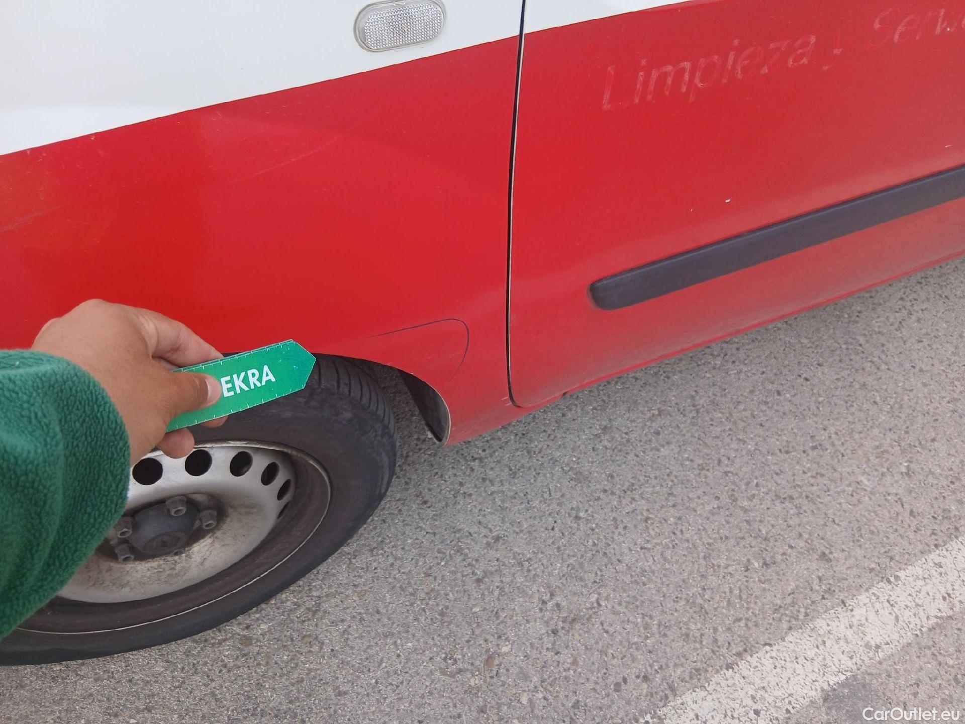  Renault  Kangoo RENAULT  Furgón/2013/3P/furgón derivado de turismo Profesional Blue dCi 70kW (95CV) #21