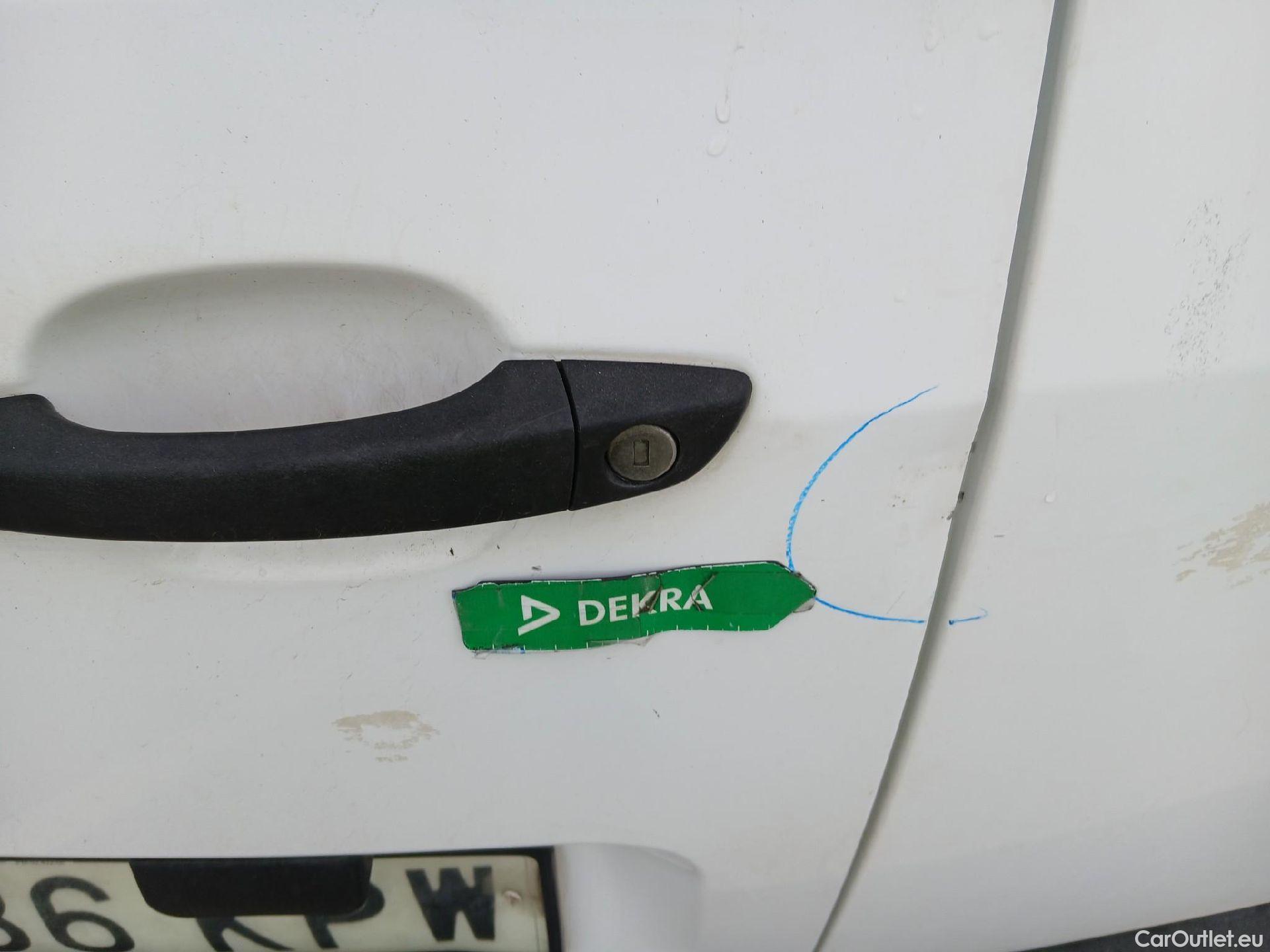  Peugeot  Partner PEUGEOT  / 2015 / 4P / combi TEPEE Access 1.6i 16v 72KW (98CV) #21