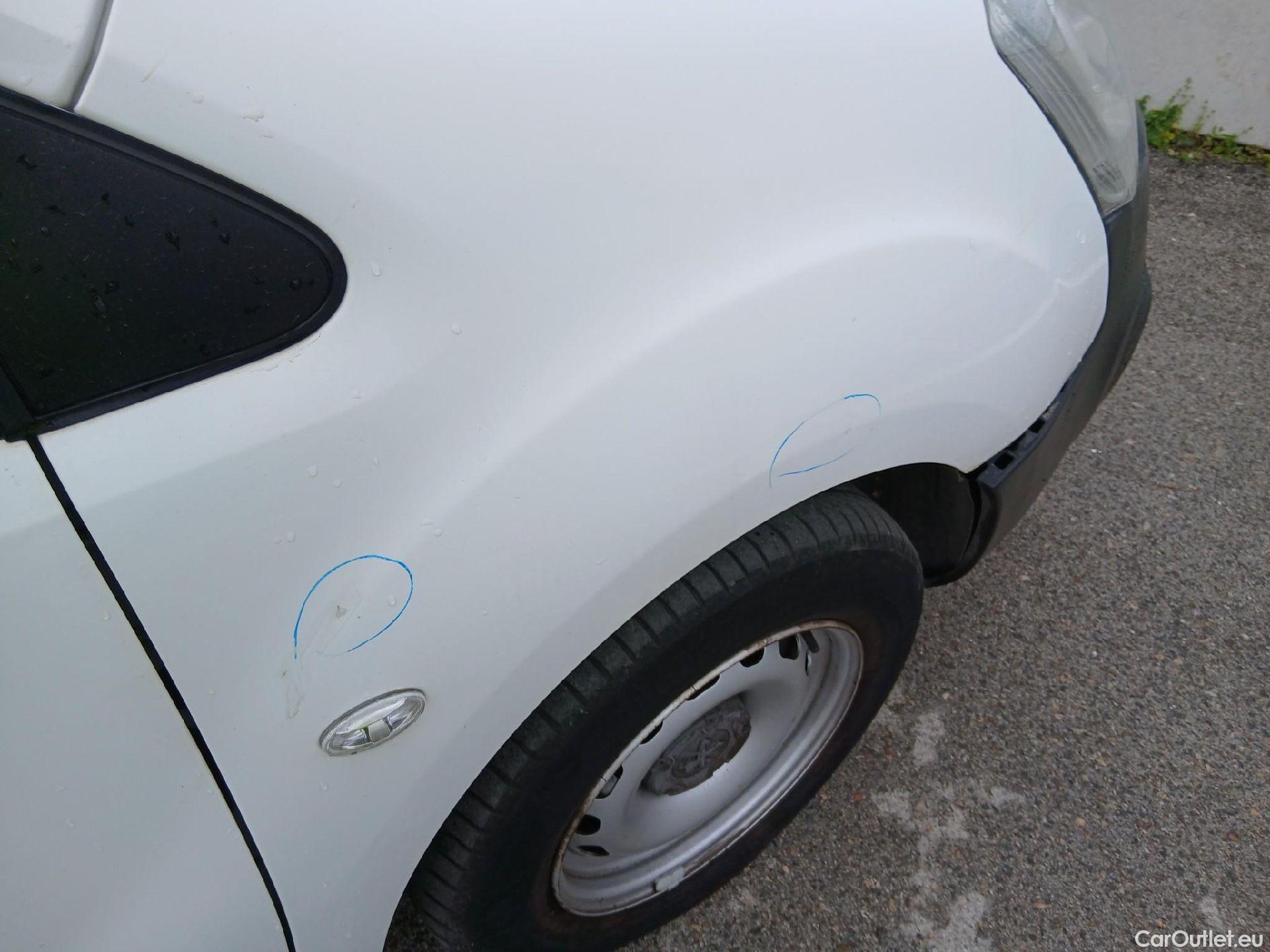  Peugeot  Partner PEUGEOT  / 2015 / 4P / combi TEPEE Access 1.6i 16v 72KW (98CV) #47