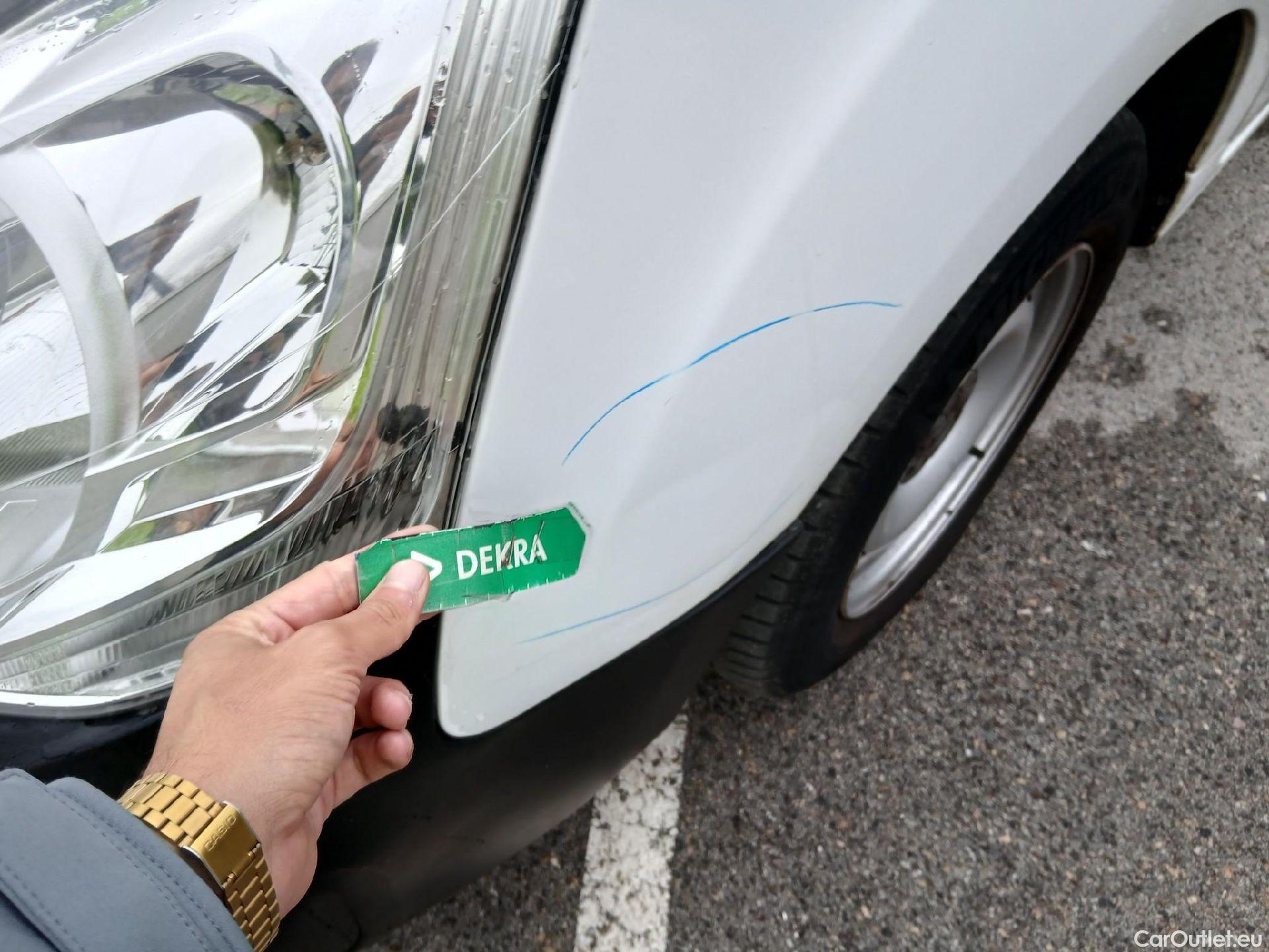  Peugeot  Partner PEUGEOT  / 2015 / 4P / combi TEPEE Access 1.6i 16v 72KW (98CV) #10