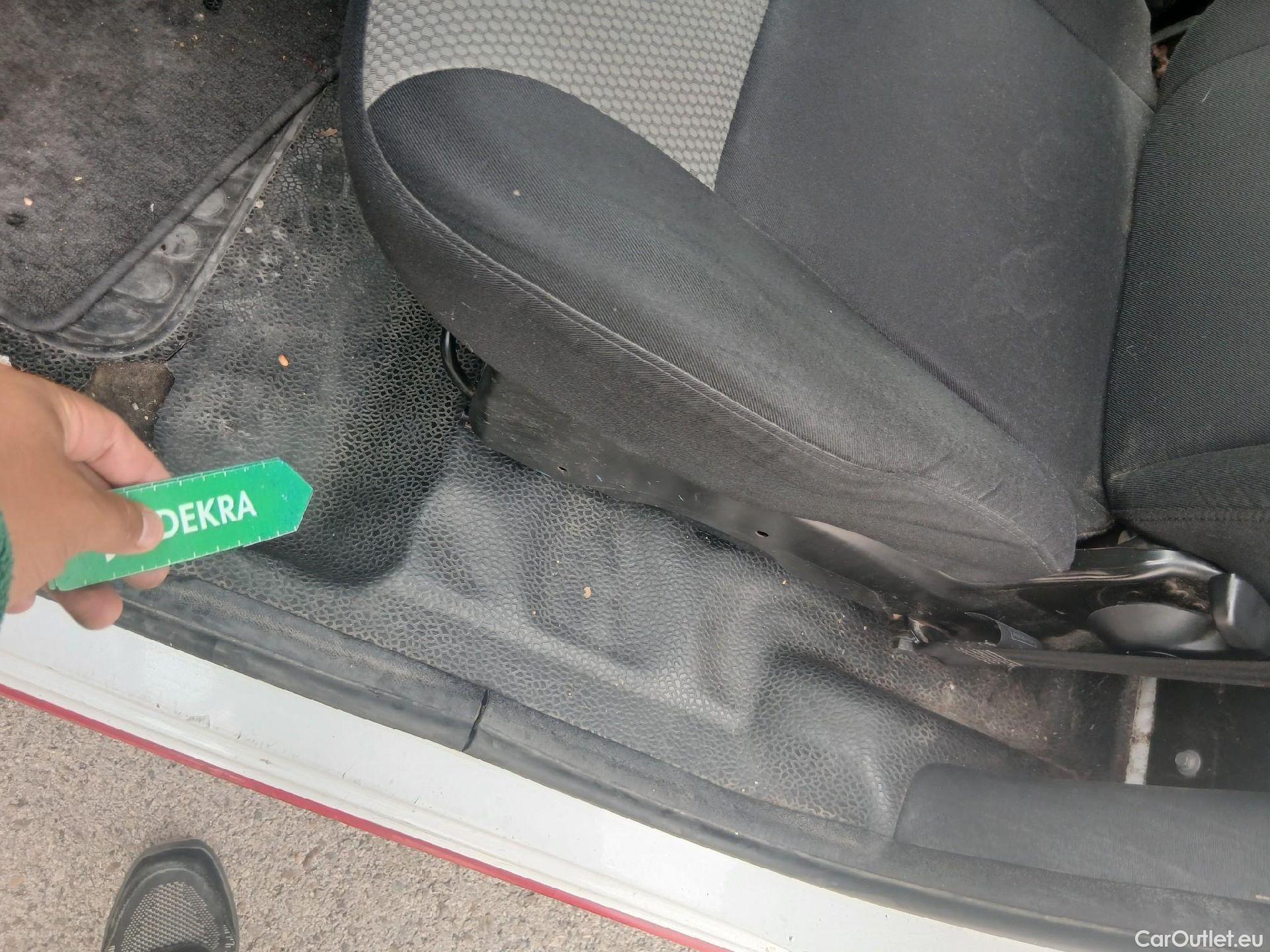  Renault  Kangoo RENAULT  Z.E./2013/3P/furgón derivado de turismo Z.E. #14